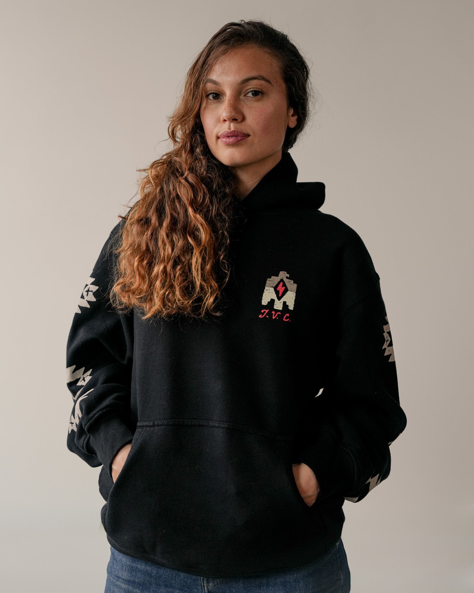 Lone Mountains - Hoodie Black