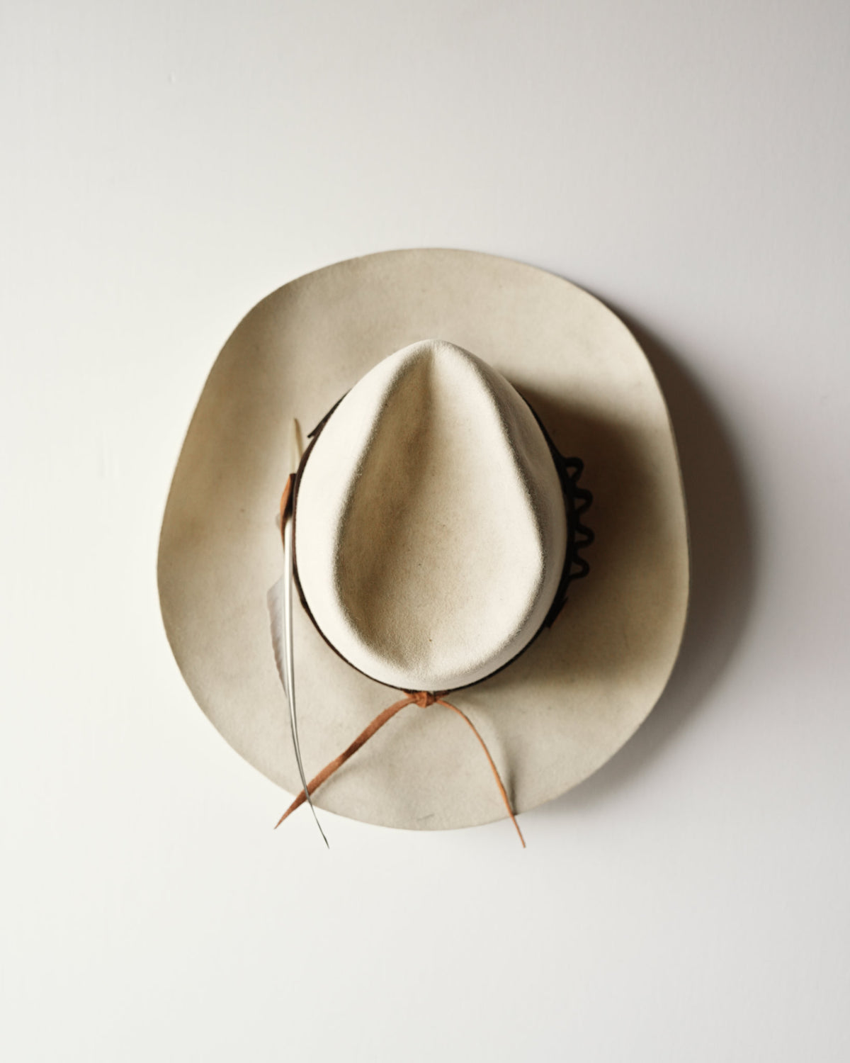 Minimalist Hat 875