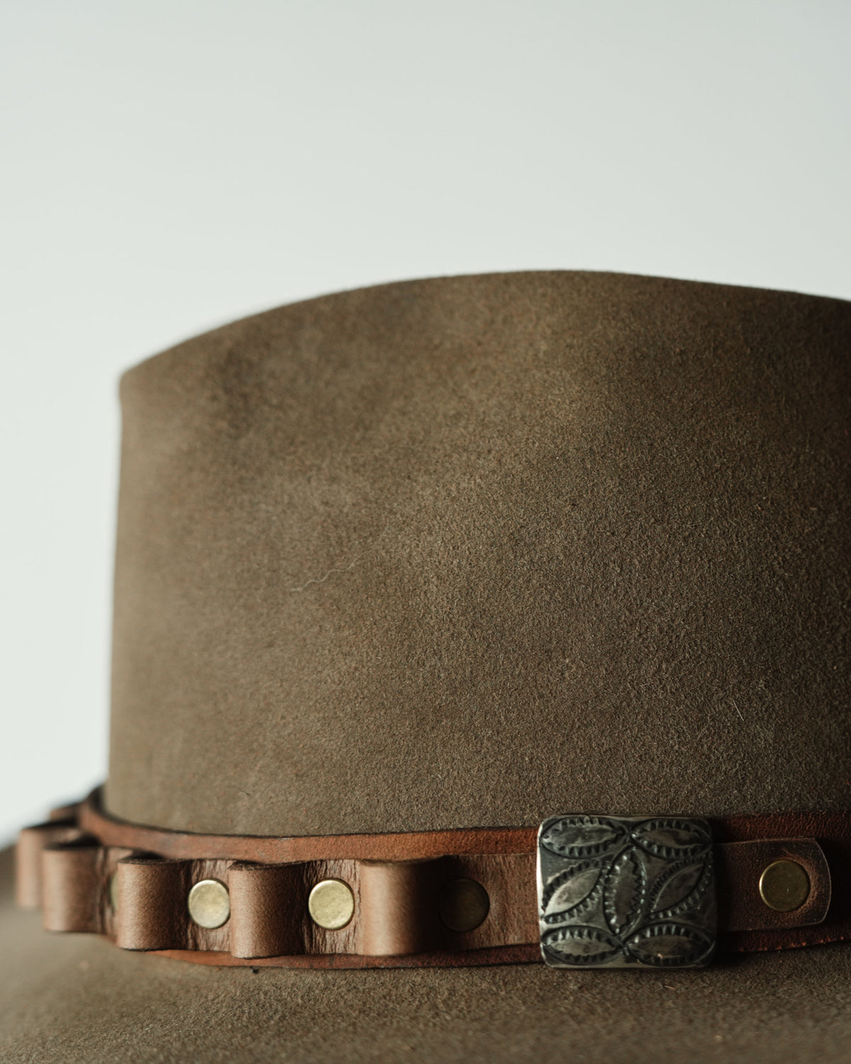 Minimalist Hat 880