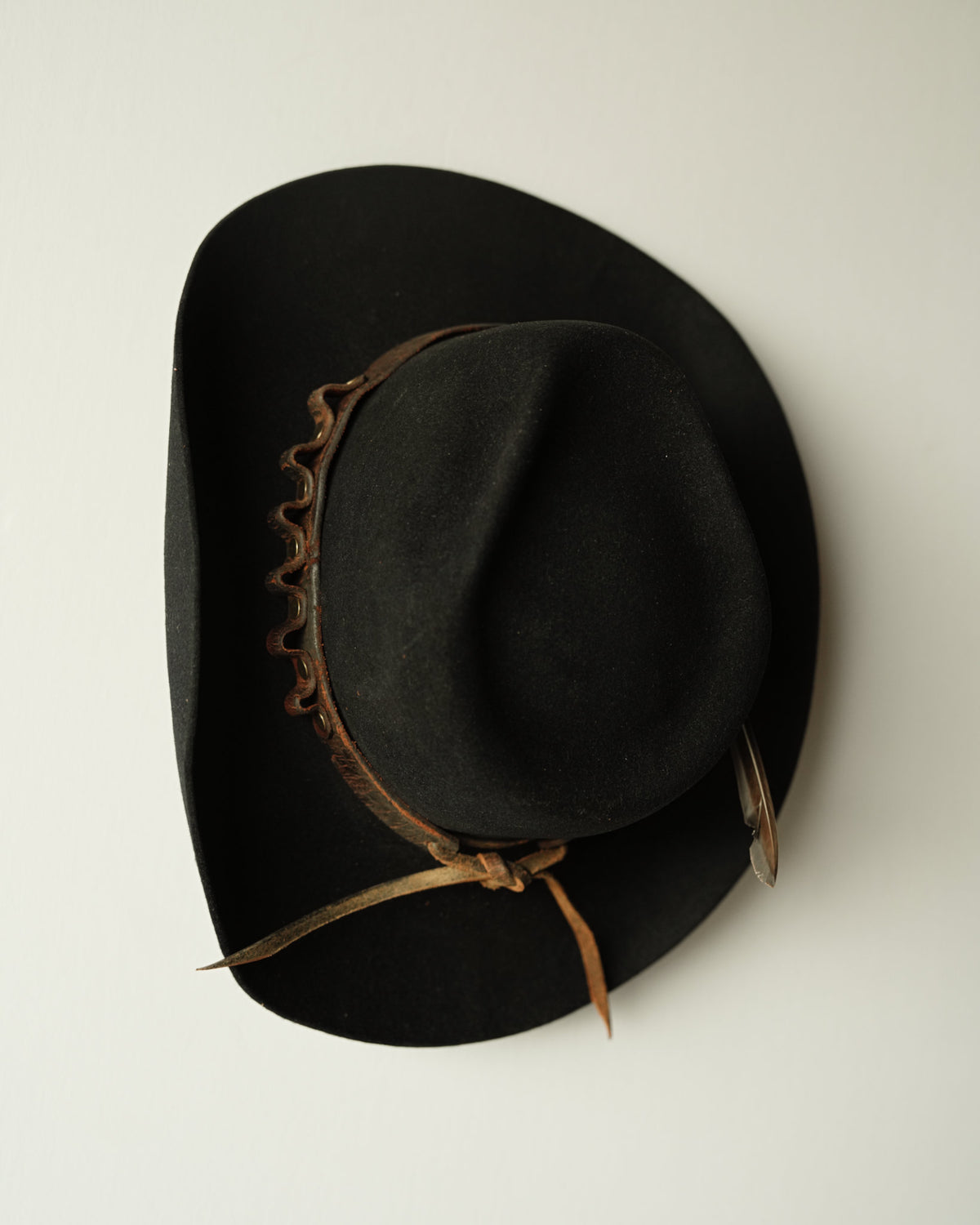 Minimalist Hat 881
