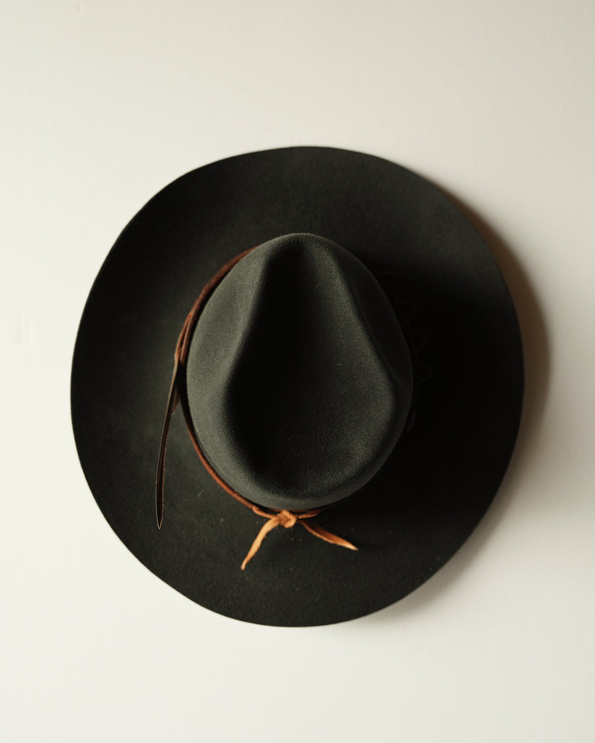 Minimalist Hat 882