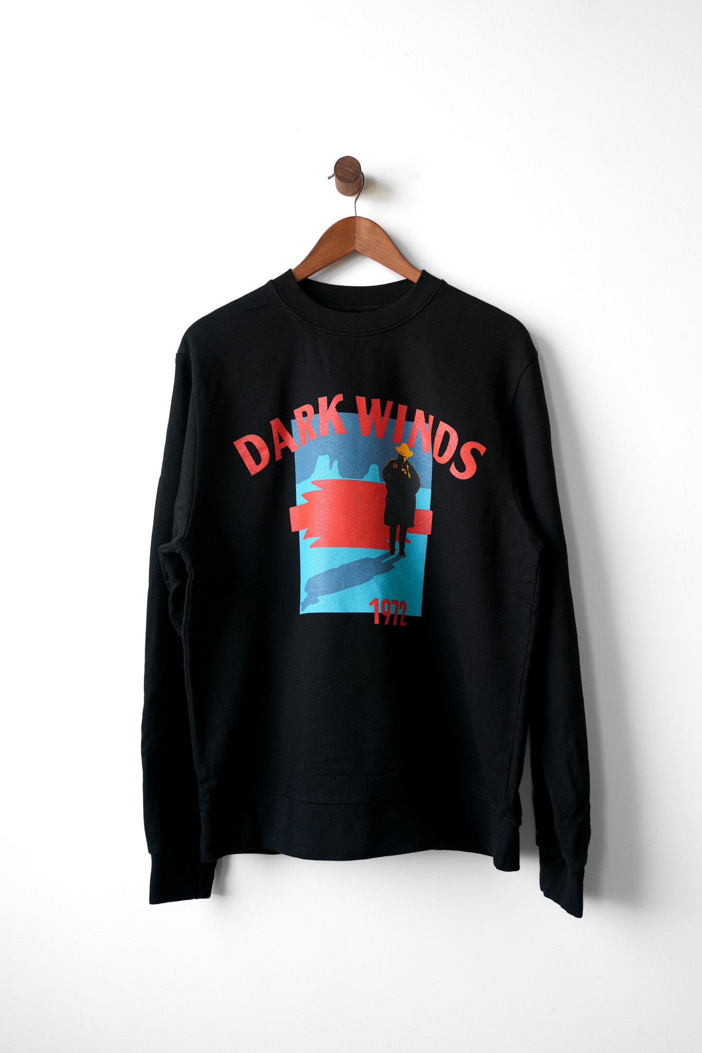 Retro Logo Sweater - DARKWINDS