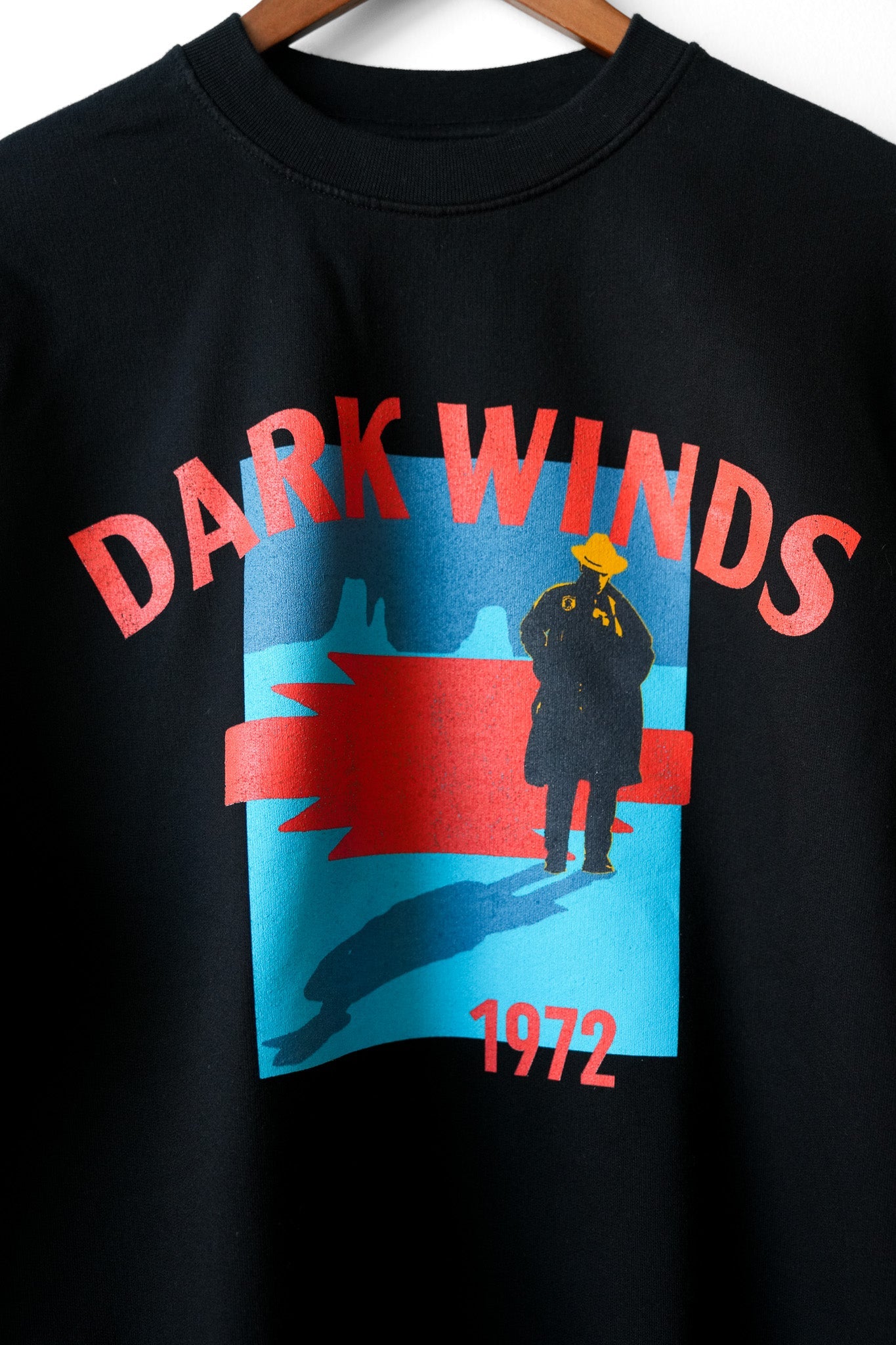 Retro Logo Sweater - DARKWINDS