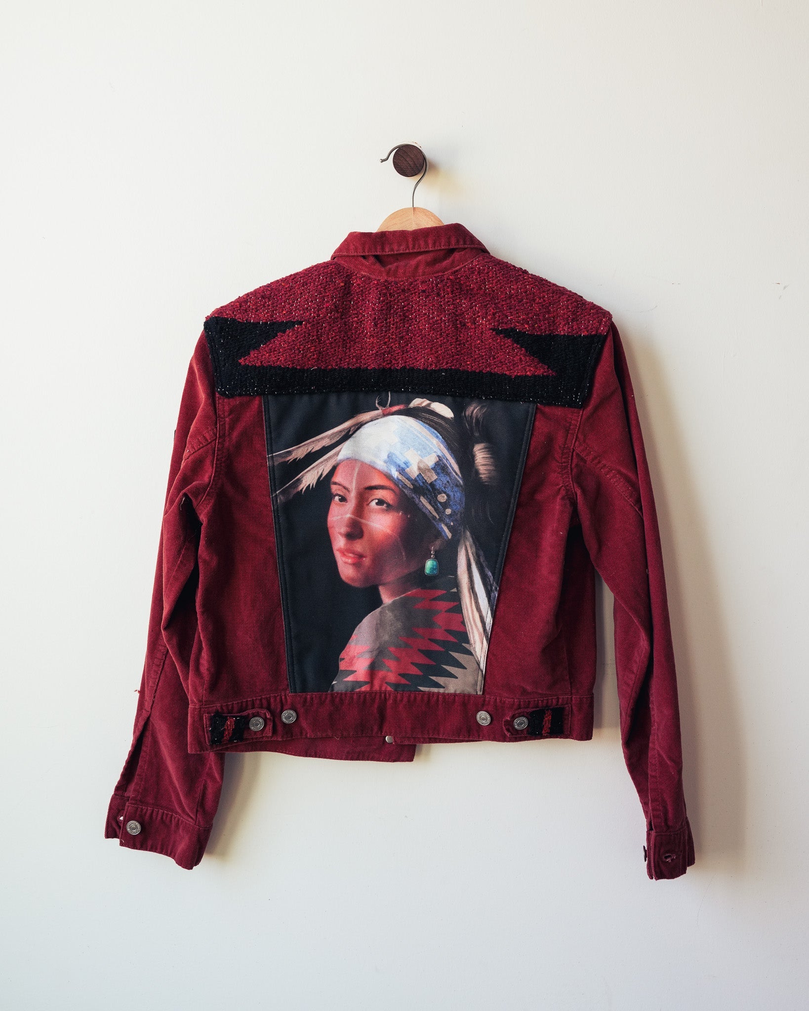 Red Mesa Jacket 01