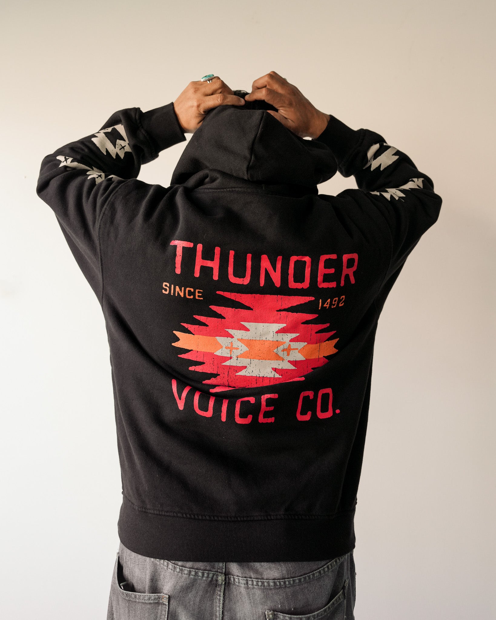 Lone Mountains - Hoodie Black