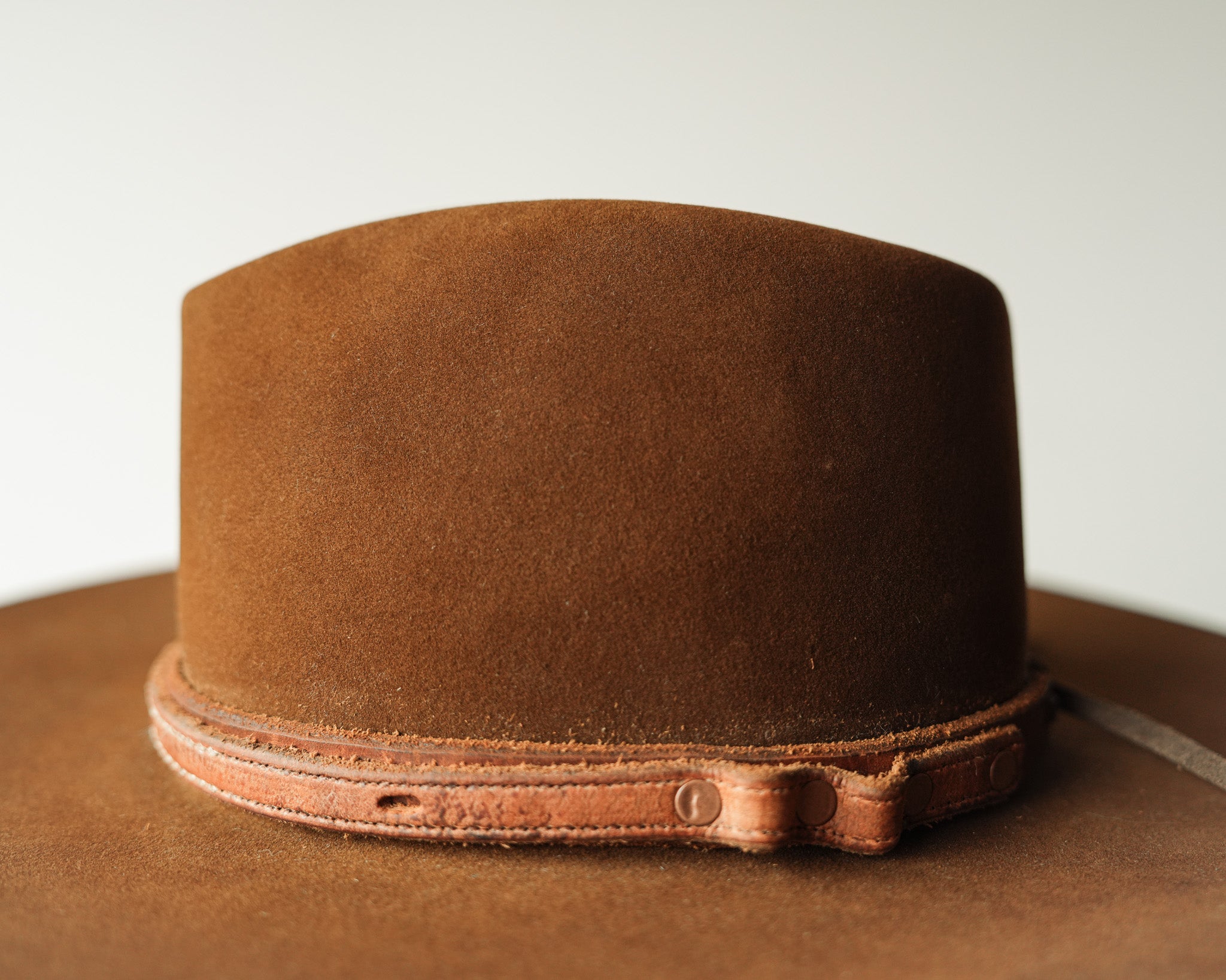Minimalist Hat 872