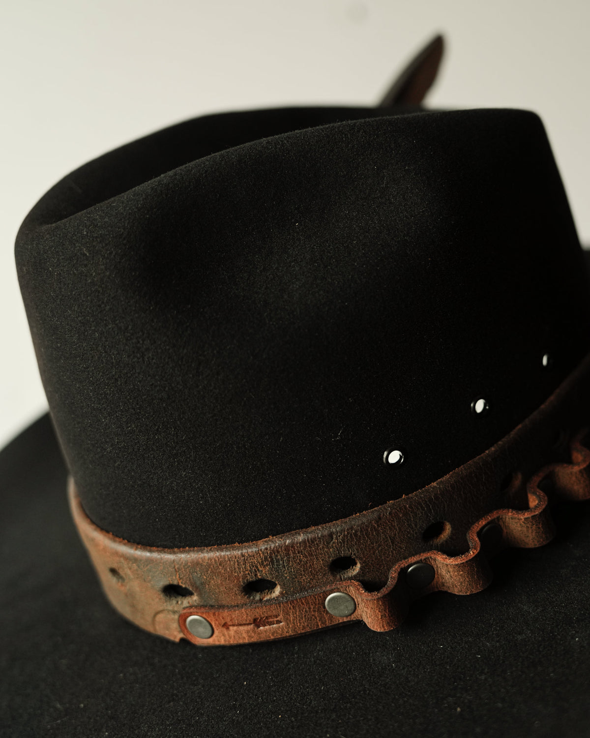 Minimalist Hat 876