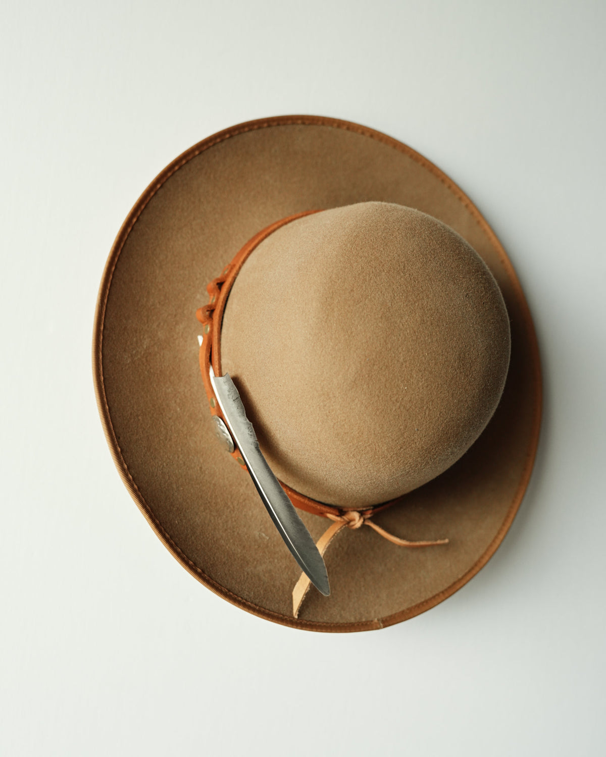 Minimalist Hat 884