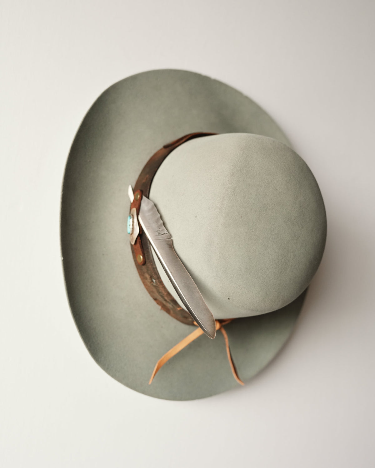 Minimalist Hat 890