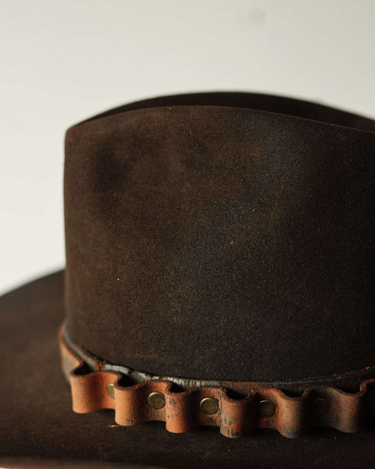Minimalist Hat 891