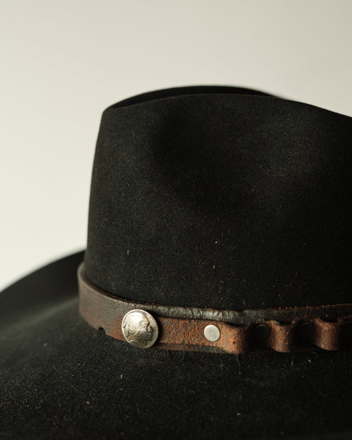 Minimalist Hat 893