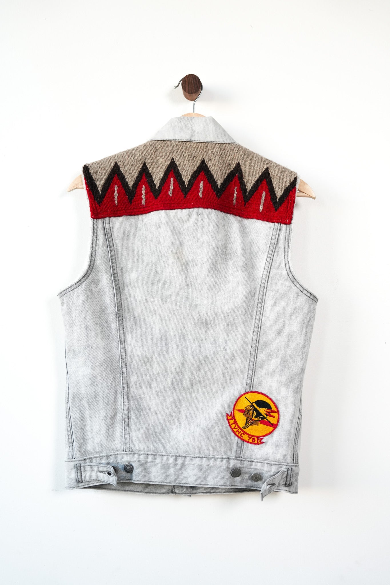 Red Mountain Vest 05