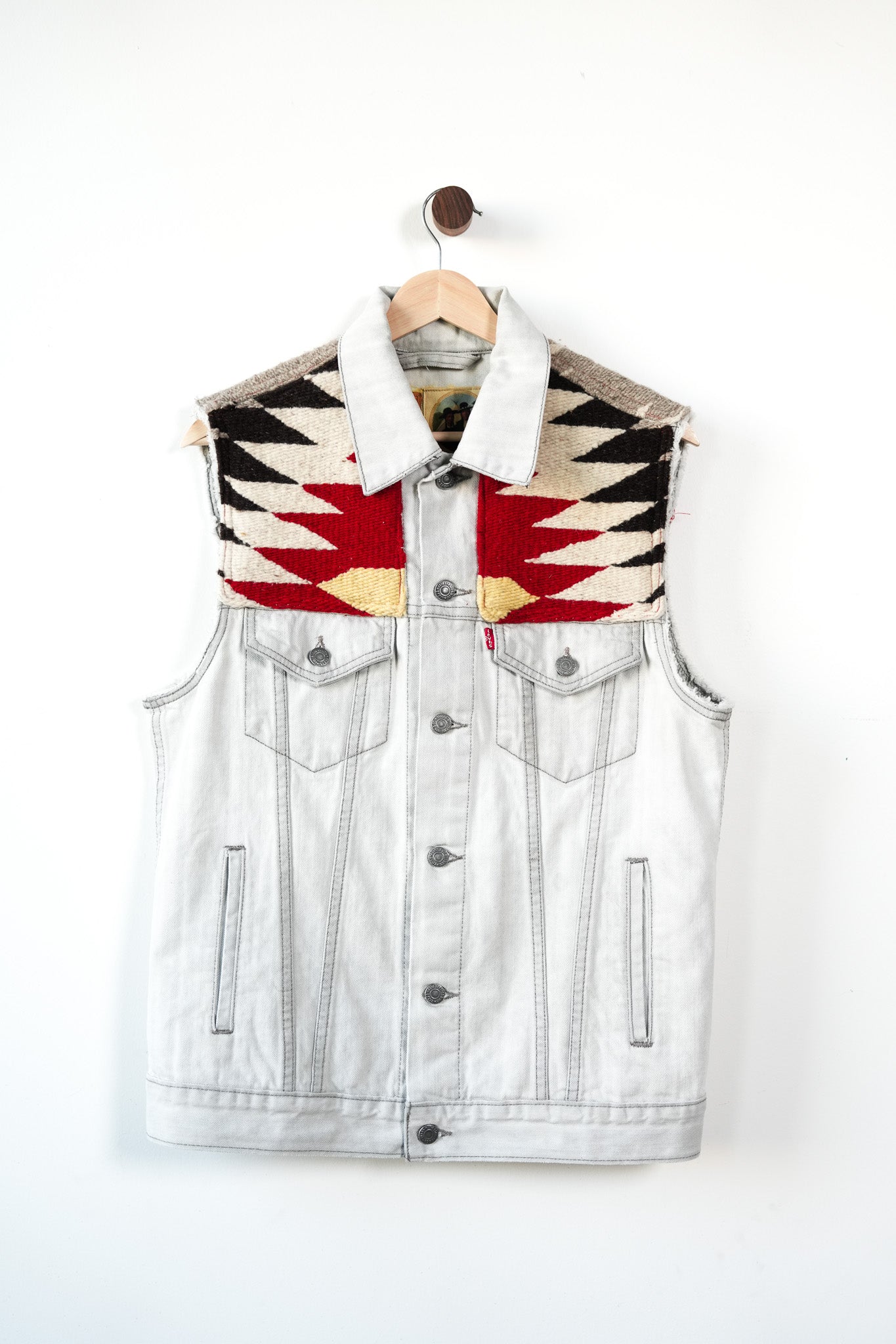 Red Mountain Vest 07